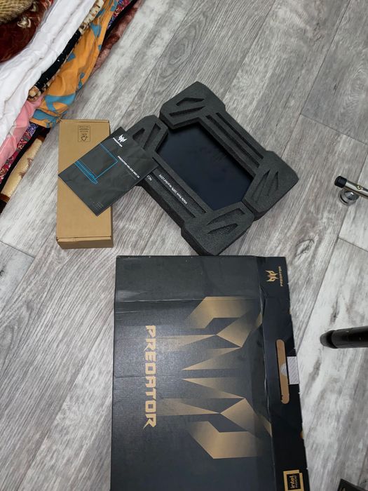 Asus Predator neo hellios 16