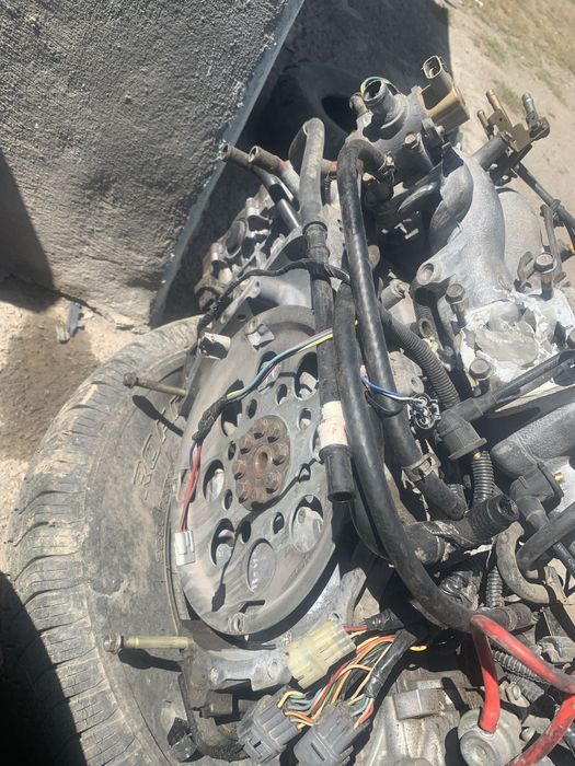 Продам двигатель на субару 2,5