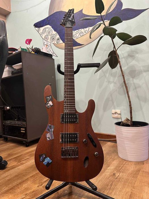 Электрогитара Ibanez S521