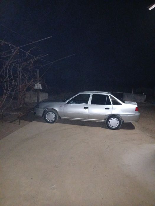 Nexi 2 sotiladi yili 2009 narxi 40 mln harajati 4 ta balon