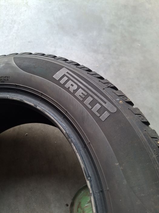 4 Anvelope m+s 185 60 r15 Pirelli