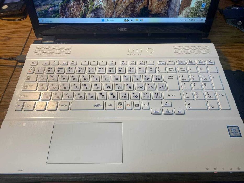 NEC Lavie NS650/G i7(7500U)/8gb ddr4/1Tb hdd
