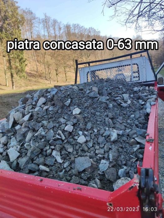 Transport balastru , nisip , piatra concasata de cariera ,