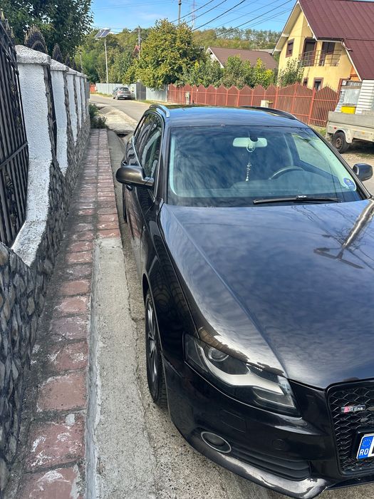 Vând Audi A4.