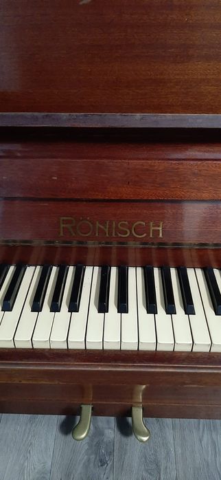 Фортепиано "Ronisch" (Рёйниш) ГДР.