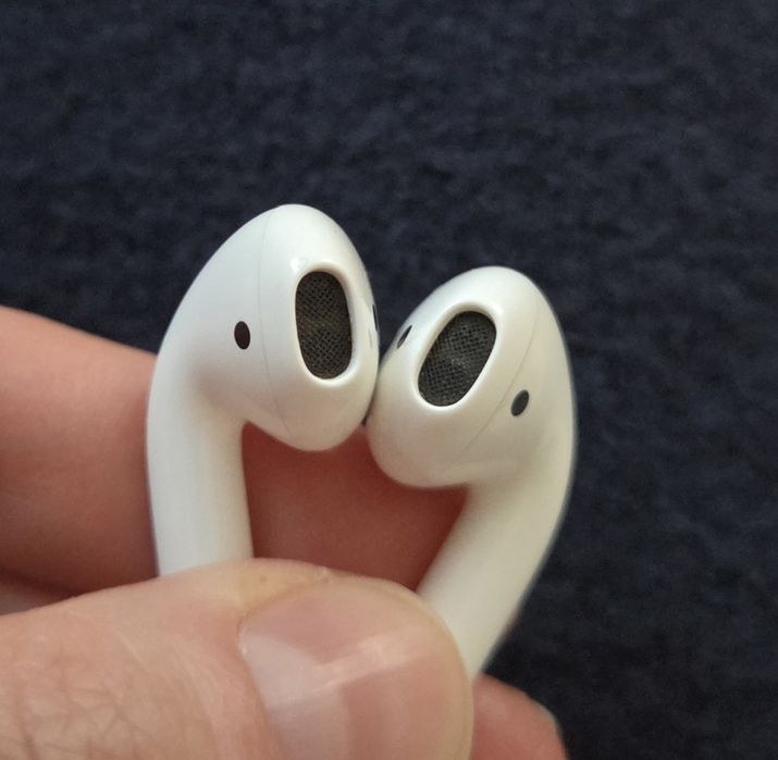 Apple airpords 2