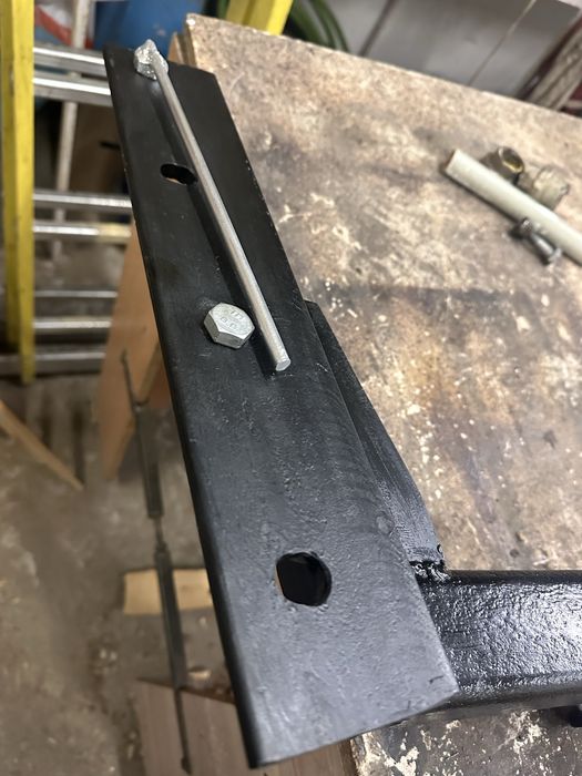 Фаркоп surf 130/185