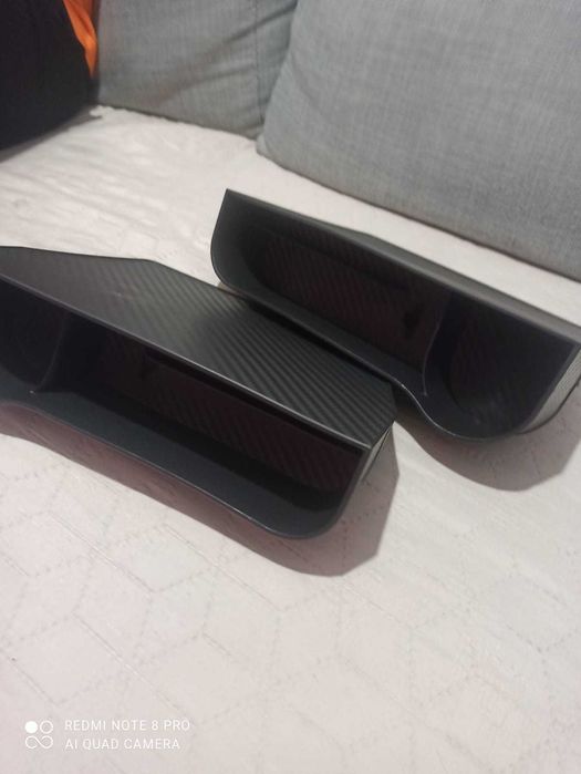 Органайзер за кола с поставка за напитка и телефон - 2 бр. кутии.