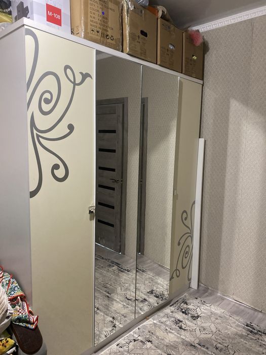 Обмен на угловой шкаф