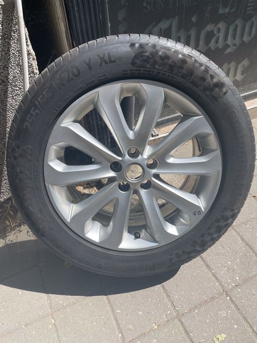 гуми с джанти 255/55/20, Continental