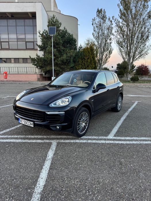 Porsche Cayenne 2015 3.0 diesel interior cream