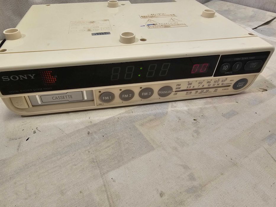 Defect Sony ICF-C560L