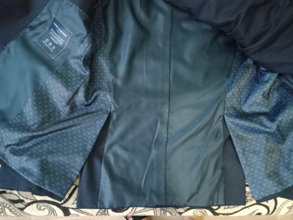 Продам костюм!!!