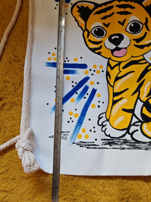 Saculet pentru gradinita, pictat manual "Luca"