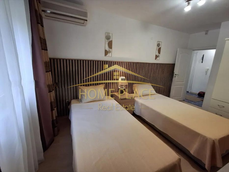 Дава се под наем Тристаен апартамент в Варна, Левски - 120 кв.м за 816 € - Снимка #7