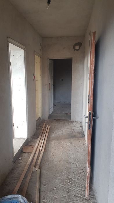 Продава къща в с.Коркина обл.Кюстендил