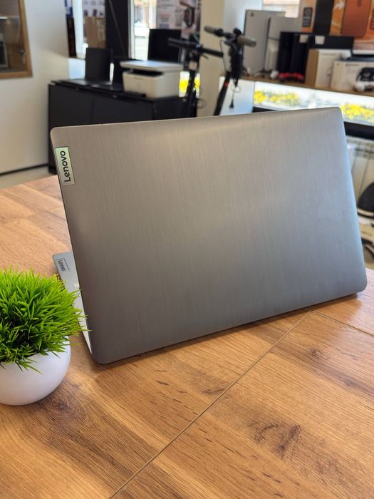 Lenovo ideapad 3