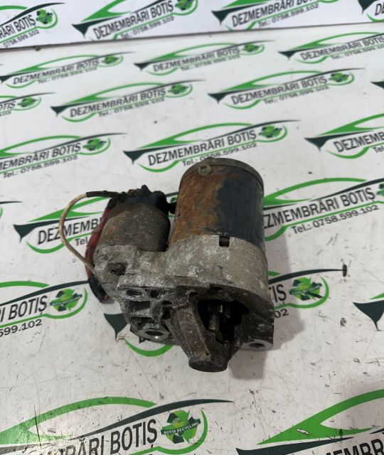 Electromotor 8200 584 664 Dacia Logan prima generatie