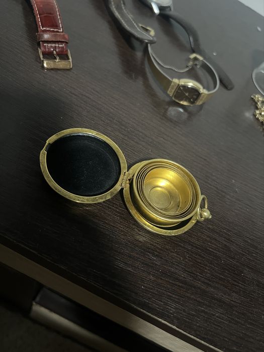 Obiect de artă paharel pliabil  140 de ani vechime