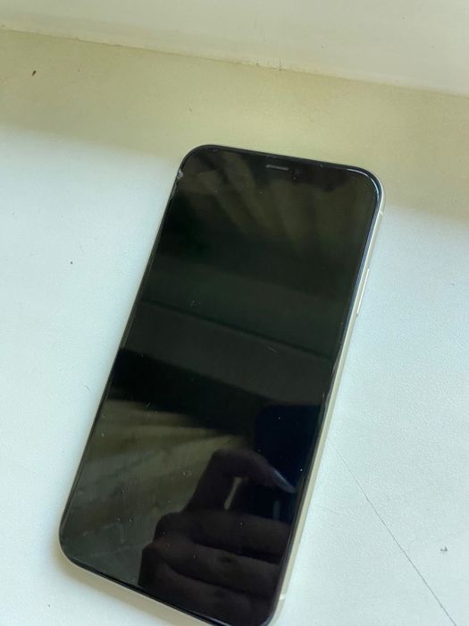 Продам 11 айфон 128гб
