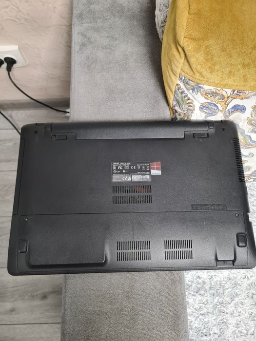 Laptop Asus i7 4th gen 8gb ssd 120gb gtx 950 2gb 15,6"led slim full hd