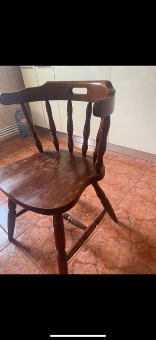 Set 4 scaune din lemn masiv