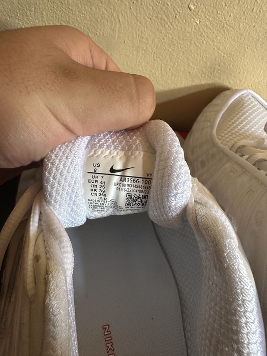 Nike shox noi cu cutie