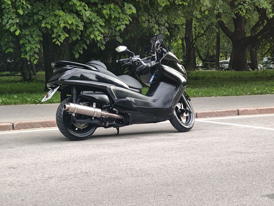 Yamaha grand majesty 250
