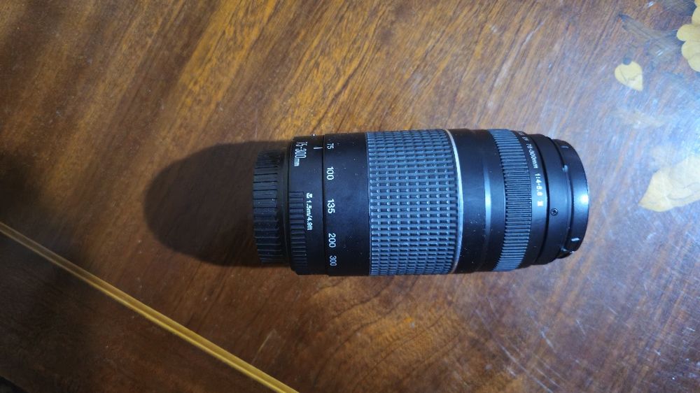Canon 80D + 3 lentile