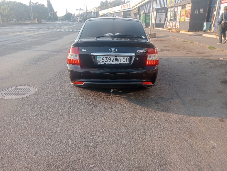 Приора хэтчбек люкс