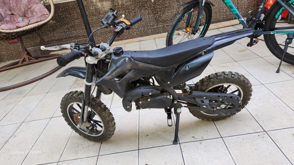 Мотоцикл на бензине