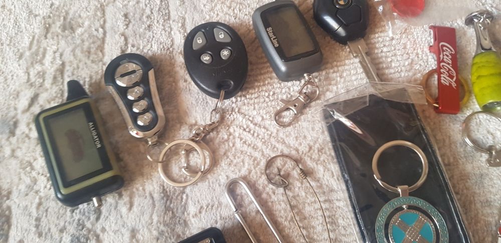 Продам брелки для ключей