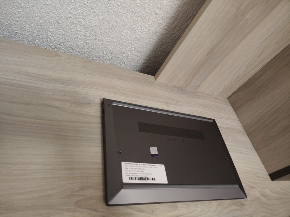 HP Zbook Firefly  14 G7 Бизнес клас.