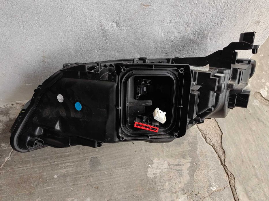 Фар Peugeot 308 LED десен / Фар Пежо 208 Оригинален