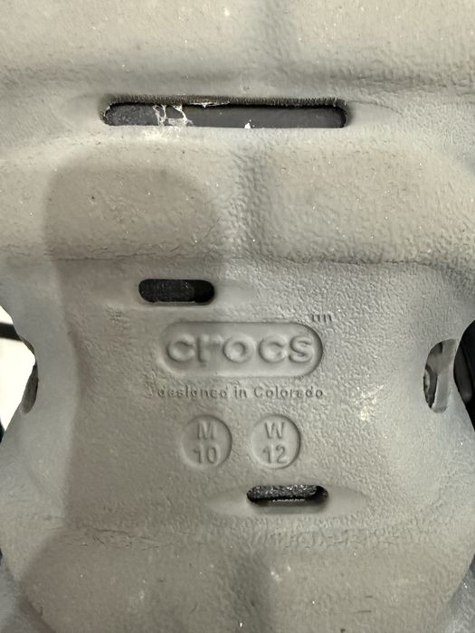 Продам Crocs графитовые