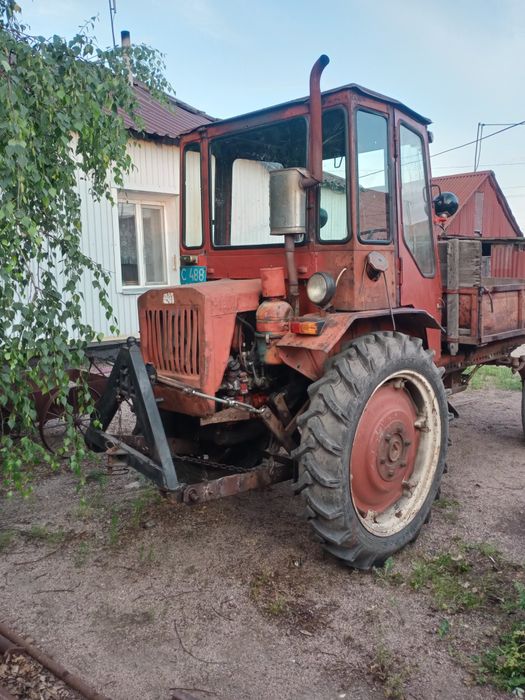Продам трактор т16