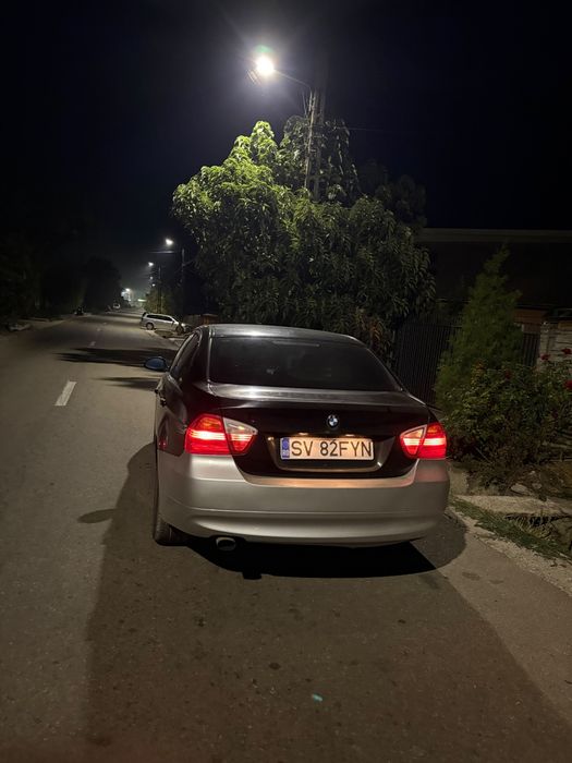 Vând sau schimb e90 320i