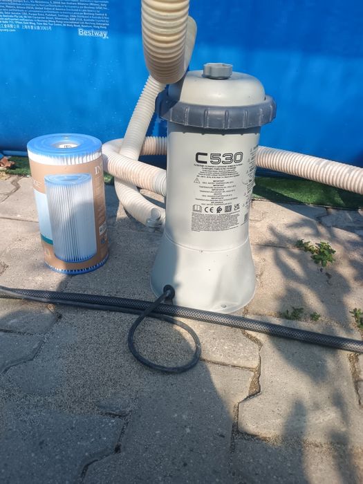 Piscină bestway cu pompă