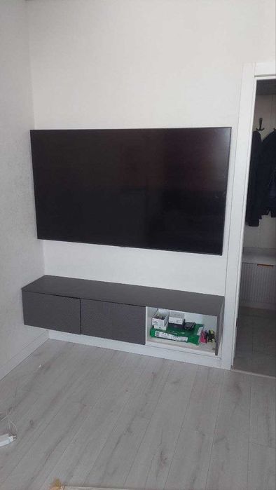 65" (163 см) Телевизор Samsung UE65AU7100UXCE