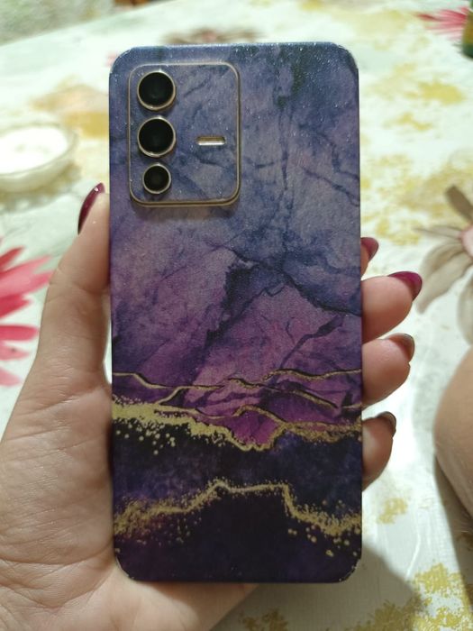 Продам телефон Vivo V23 5G