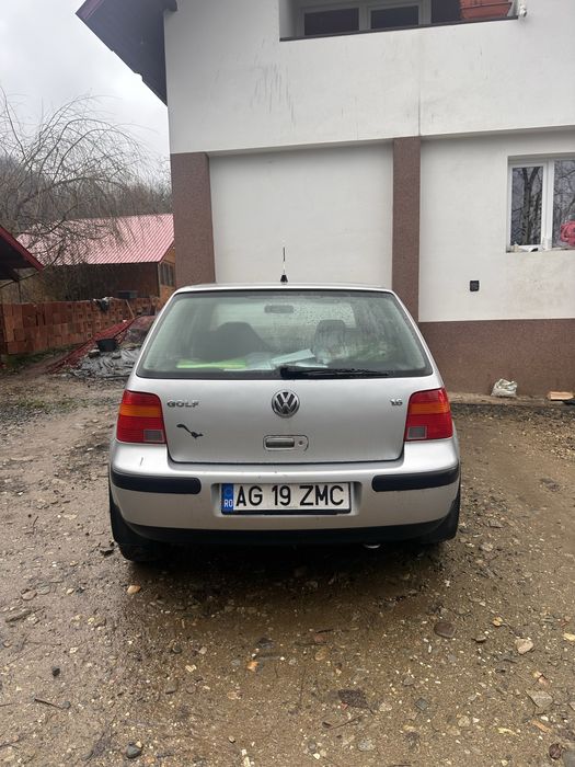 Vand golf 4 1.6 sau schimb cu logan‼️