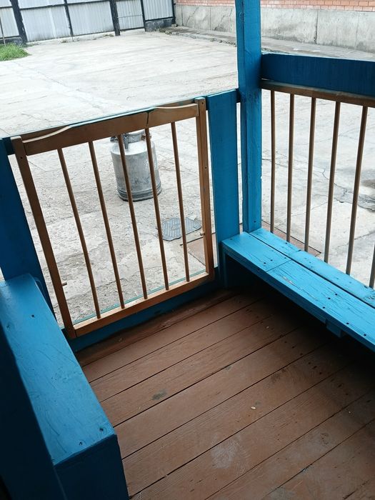 Дом и игрушки для детей