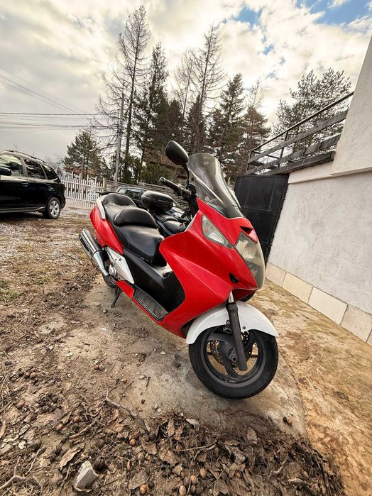 Honda Silver Wing 600 – рег. в БГ, обслужен, готов за сезона