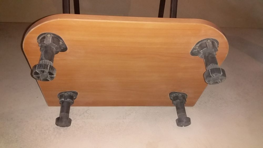 Подставка для цветов.