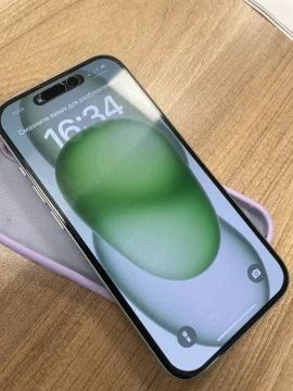 Продам Iphone 15 Green
