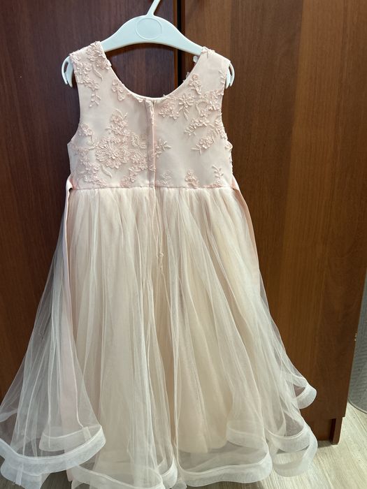 Платье нарядное для девочки