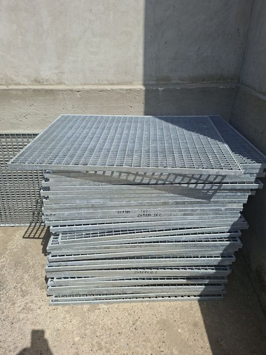 Grilaje zincate galvanizate
