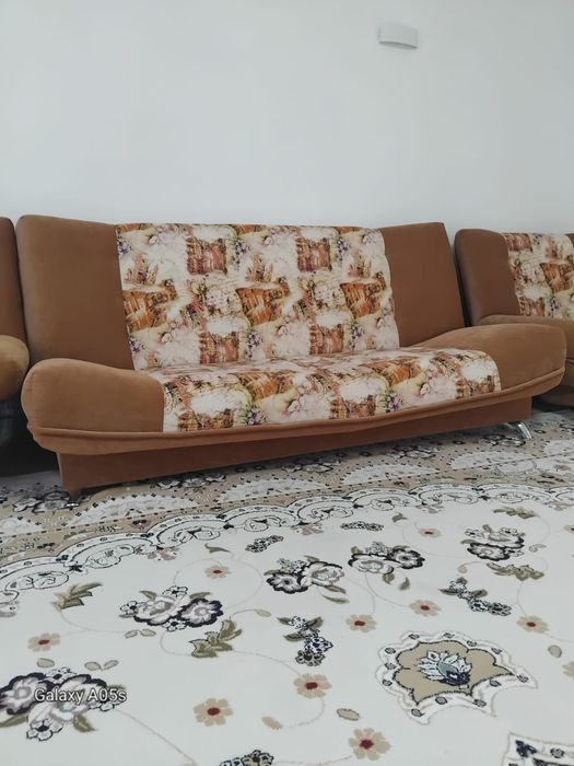 Диван сатылады ..