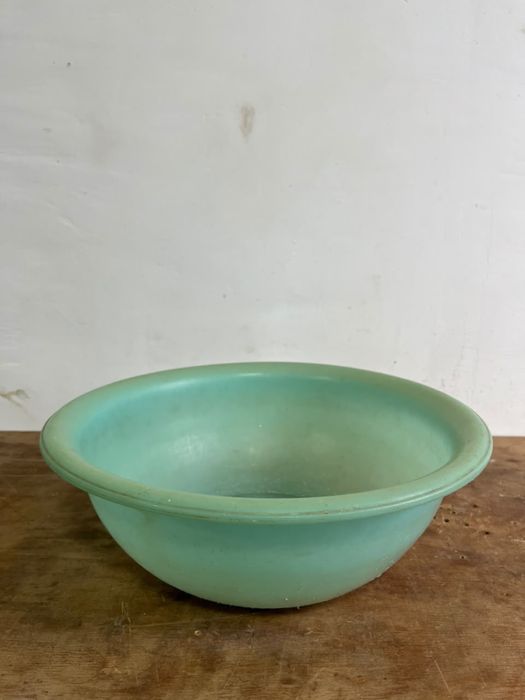 Продам тазики 3 шт