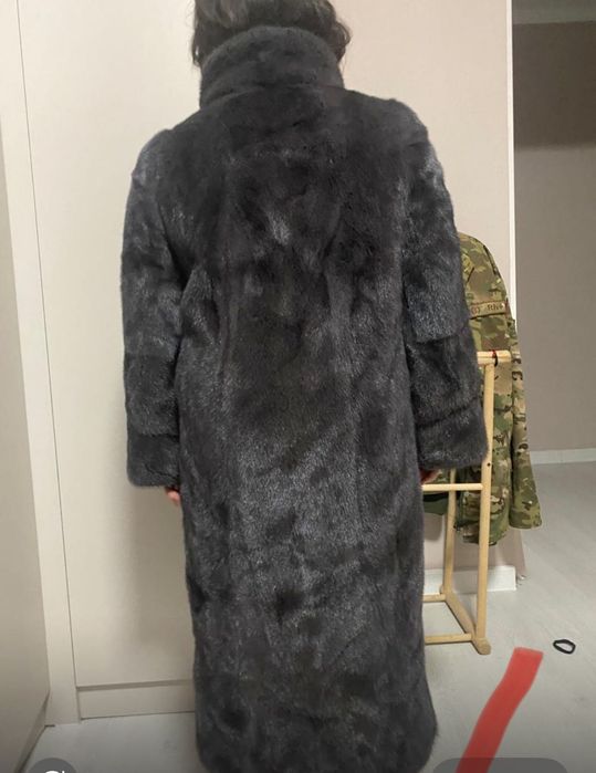 Продам норковую шубу